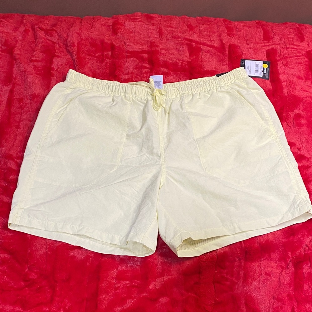 DSG‎ Men's Light Yellow Athletic Shorts